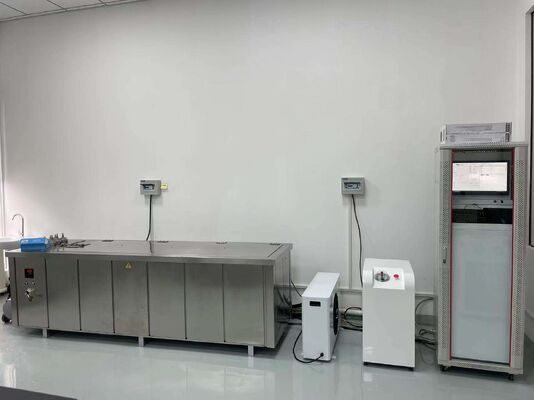 Machine d'essai de pression hydrostatique garantissant des solutions d'essai de pression pour les vannes et les cylindres de tuyaux dans la fabrication